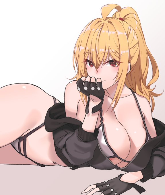 ポニーテールな私もいいでしょ?♡
#サーヤ自撮り 