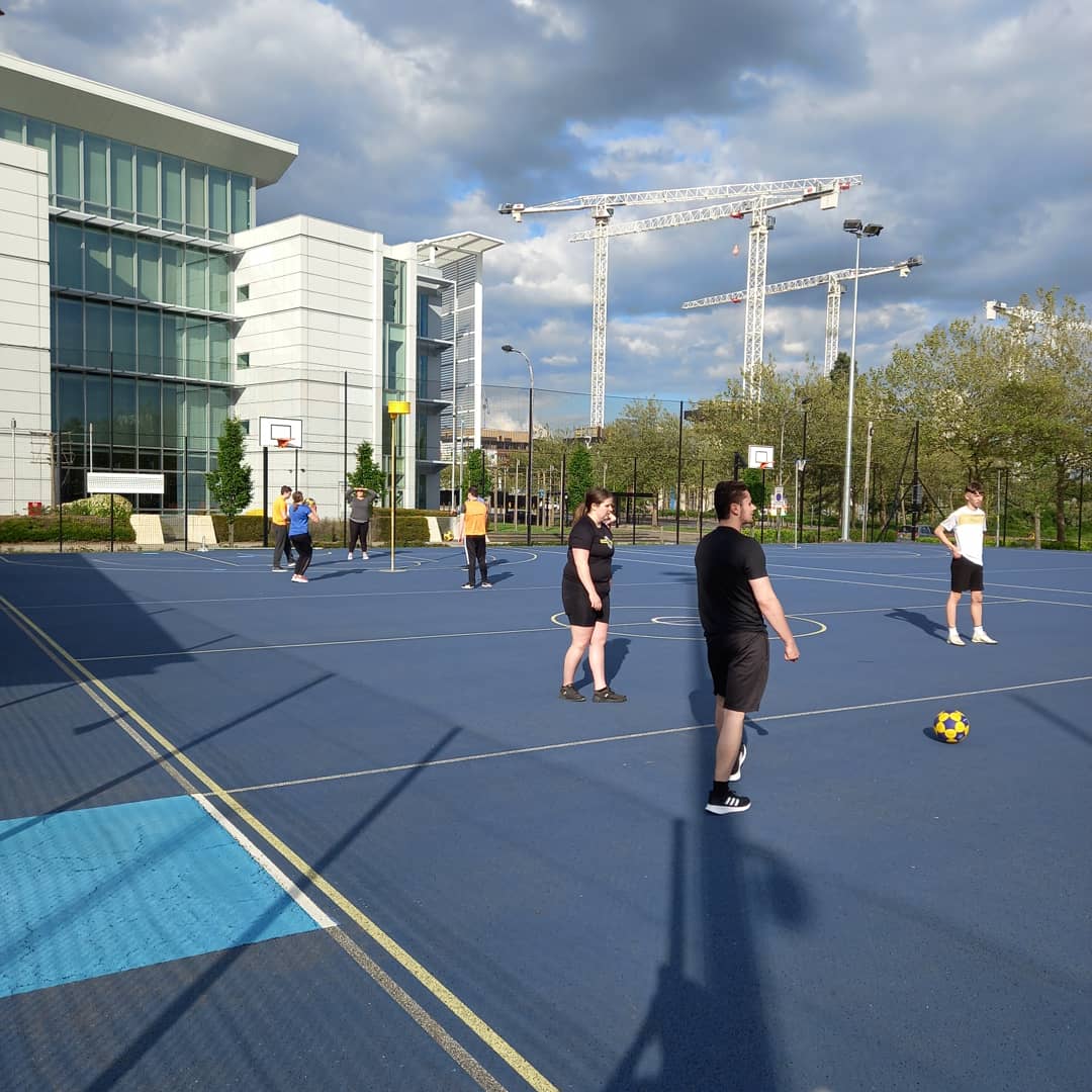 MKLakers's tweet photo. Want to #getoutside for some #funinthesun to try a new sport? Adult #korfball - all men &amp; women welcome including beginners, every Thurs 6-7pm Sport Central in central #miltonkeynes (near station) book a free trial at https://t.co/nFv61FLYKl or get in touch for more info! #lovemk https://t.co/kVS3ZlVG4V