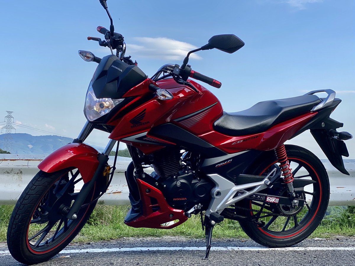 ホンダ　CB125F  フォーチュンウイング　125 うちのCB125Fとはカスタムのコンセプトや方向性が全く異なるけどそれが