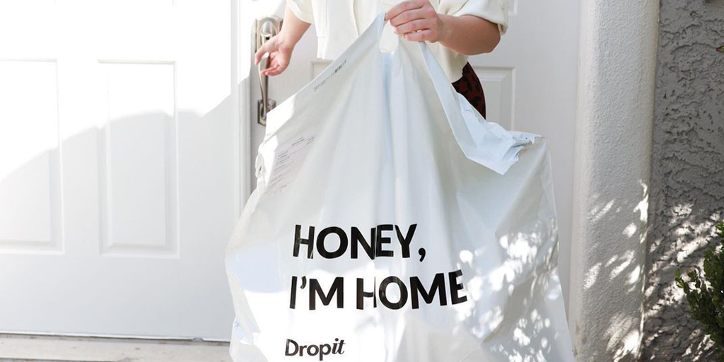 Heading to the shops this #BankHolidayWeekend? Our bag-free shopping service means you can leave your purchases in-store &amp; we’ll safely collect everything for you 🛍 Choose from home delivery, or pick up all your bags in one go when you’re ready! More info via link in Bio📍