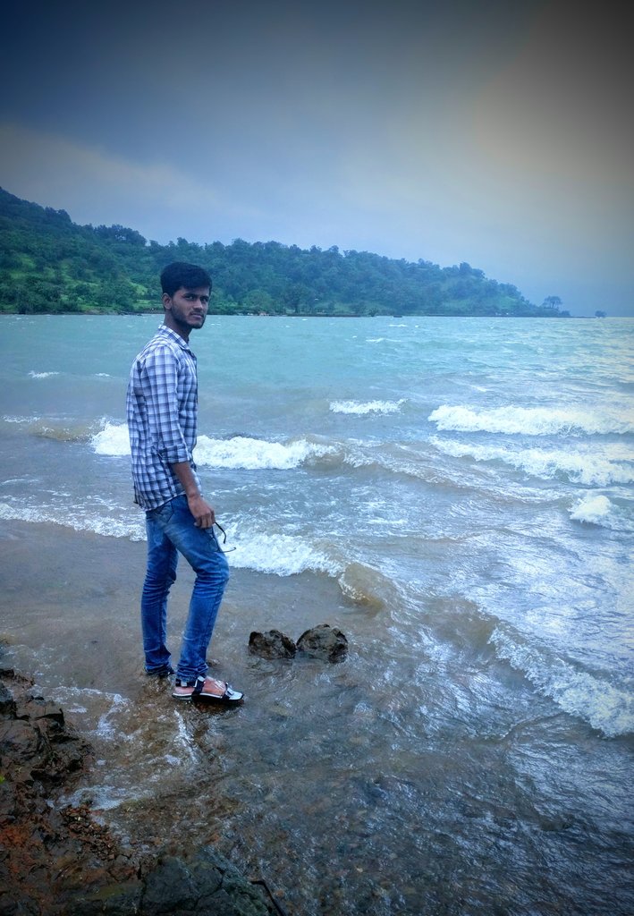 AkKhose's tweet photo. Nothing last forever than memories..
#bhandardhara #damofbhandardhara #amolkhoseak https://t.co/7lEhbD1wcx