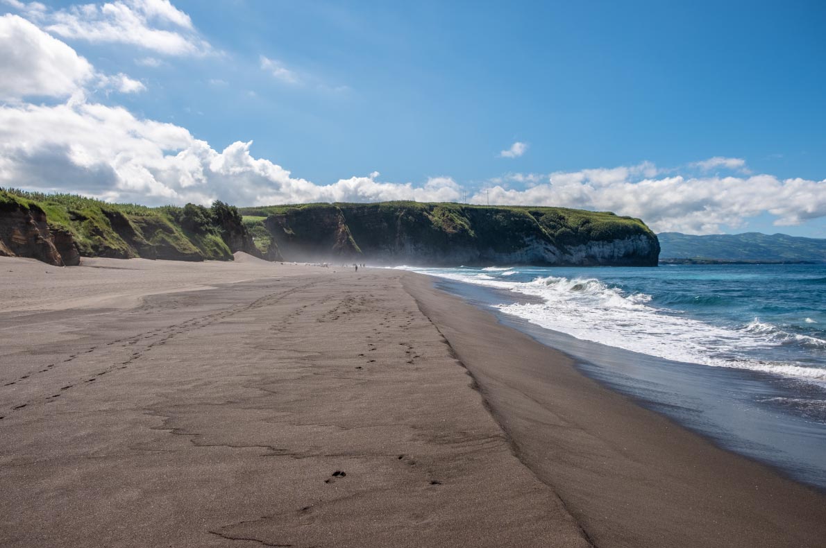 JorgeCarmo9's tweet photo. #Europe #Portugal #EuropeanBestDestinations #safeTravels #beaches 🇪🇺🇵🇹✈️🏖️✅ #PortoSanto in #Madeira, #PraiaNova and #PraiaGrande in #Algarve, #RibeiraGrande in #Azores among the "Coronavirus: Safest Beaches in Europe for a Summer Holiday in 2021" 👉 https://t.co/wPSwZnVchH https://t.co/3ZRpgZXAlB