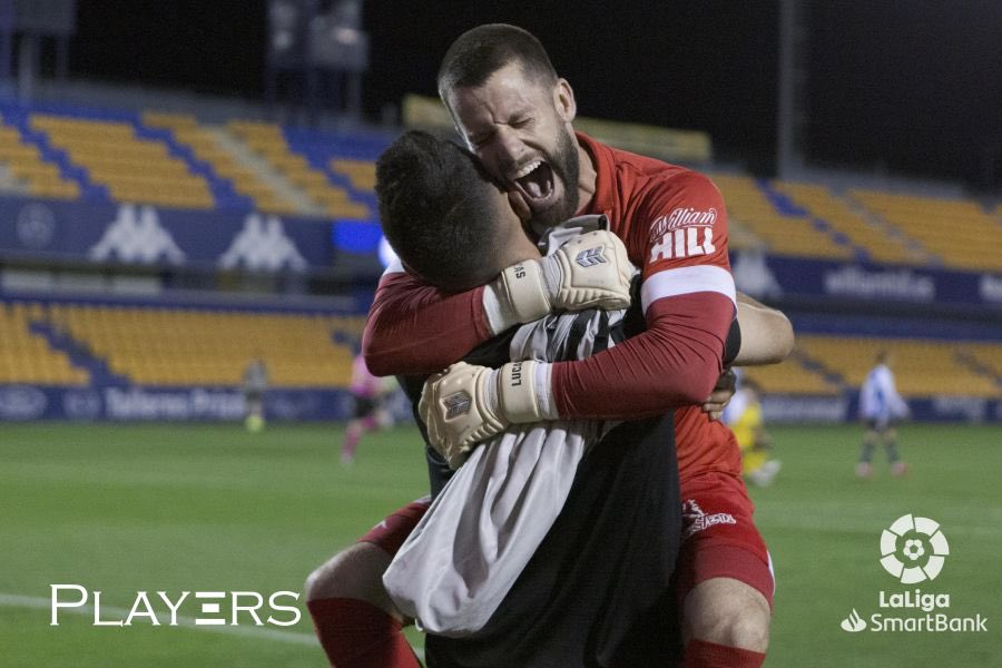 djim_25's tweet photo. Un gran logro siempre requiere un gran sacrificio!💪🏻💛 #VamosAlcor https://t.co/KhAtsTveNY