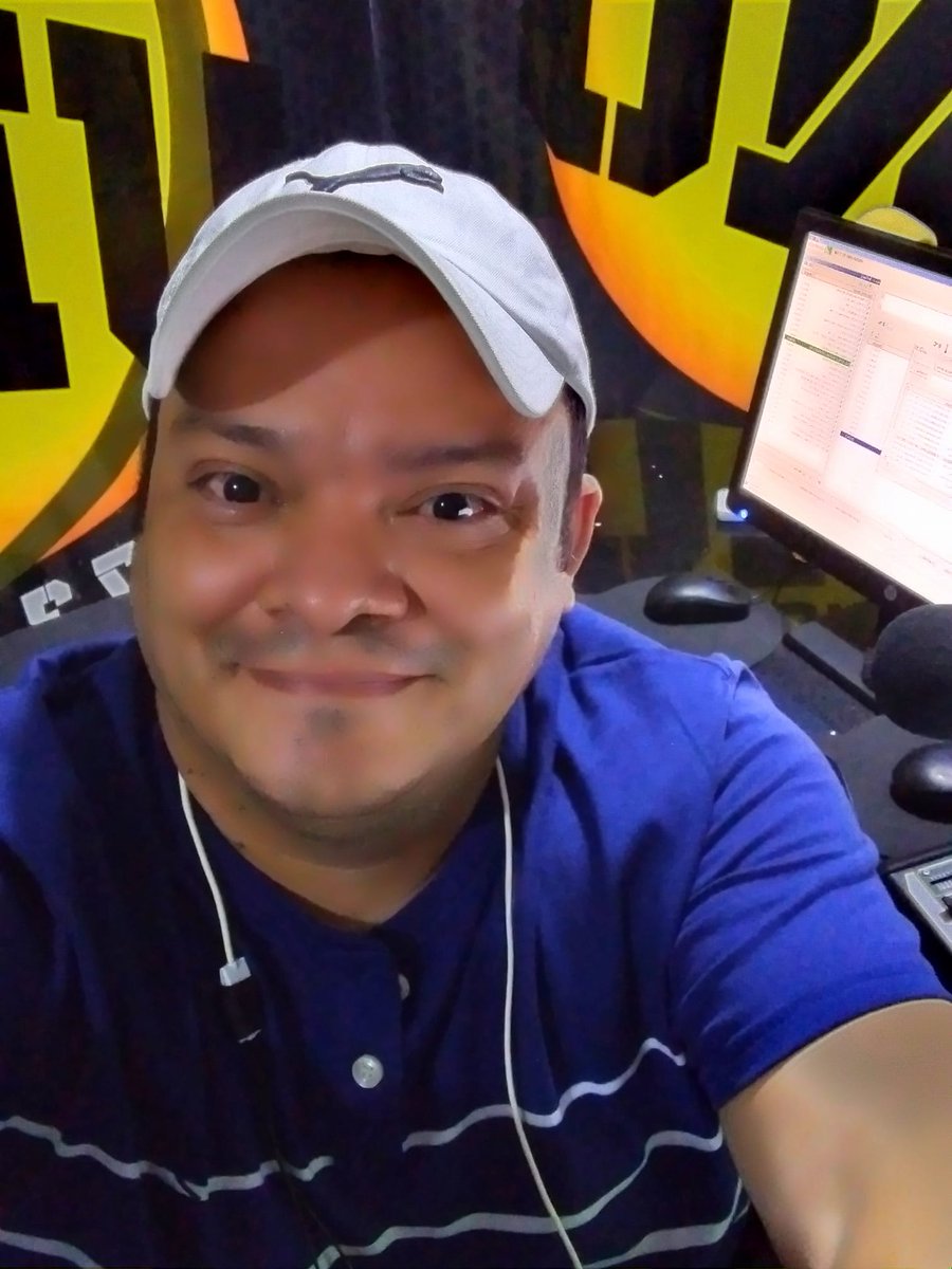 Temprano compartiendo canciones en la numero uno 97.3 FM.
Mis mejores deseos para ti, iniciando semana.📲 WhatsApp 7031-5922.