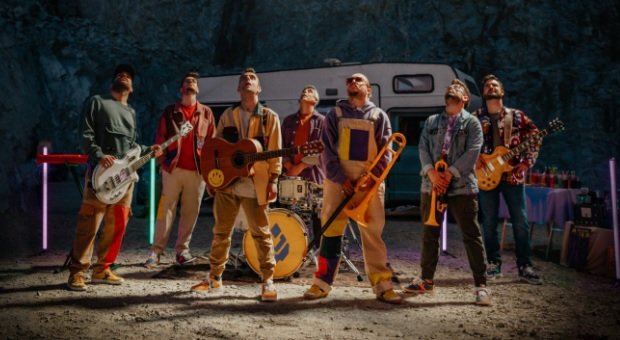 CanalTerrassa's tweet photo. 🔴🎶 MÚSICA | El talent local serà el gran protagonista de l’oferta musical de Festa Major de #Terrassa. @mikinunez @doctorprats @gemmahumet @Lildamiboi @Lituseando @MabelFlores_ o @GrupSensesal actuaran a la #FestaMajorTrs | Ho expliquem a https://t.co/wmFW7pLK5o #Culturatrs https://t.co/vyLfa5xs11