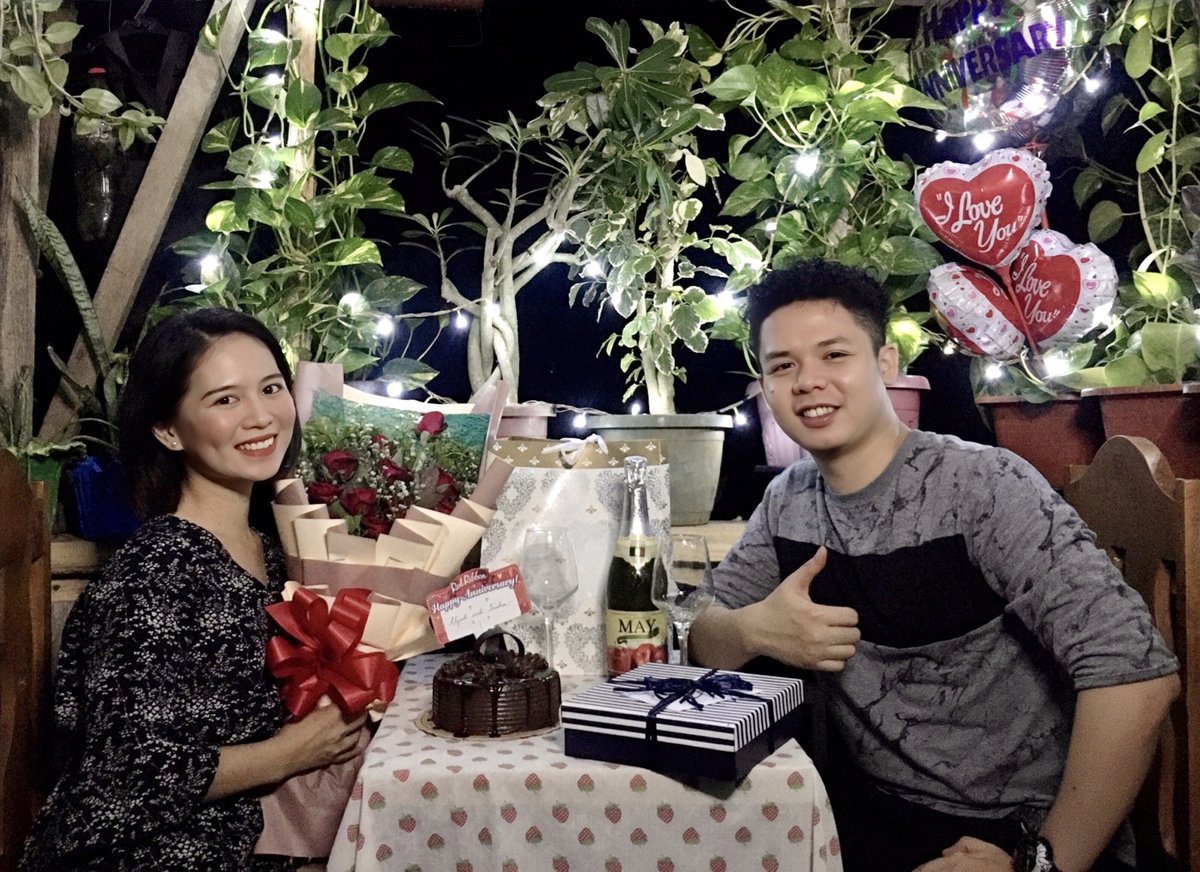 munchnakin's tweet photo. Home Base Dinner Date! 😁😍
Happy 4th Anniversary to the most amazing Bibi! 
ILYSB 😘 https://t.co/ef0YiqltU5