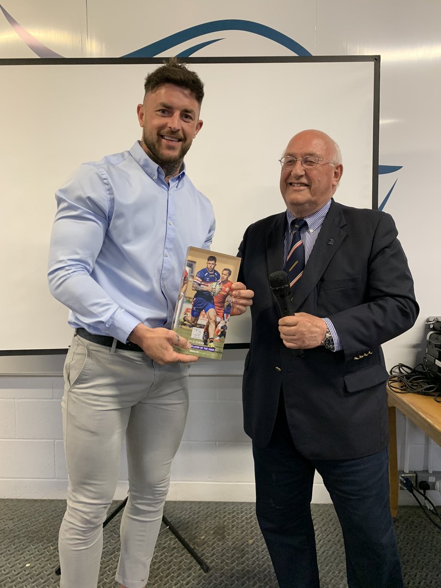 DoncasterKnight's tweet photo. 𝗔𝘄𝗮𝗿𝗱𝘀 𝗞𝗻𝗶𝗴𝗵𝘁 𝘄𝗶𝗻𝗻𝗲𝗿𝘀. 🏆

Players’ Player @sammyg63 
Supporters’ Player @kyleFromPyle 
Coaches’ player @sammyg63 

⚔️⚔️⚔️ https://t.co/F6y7xBa15G