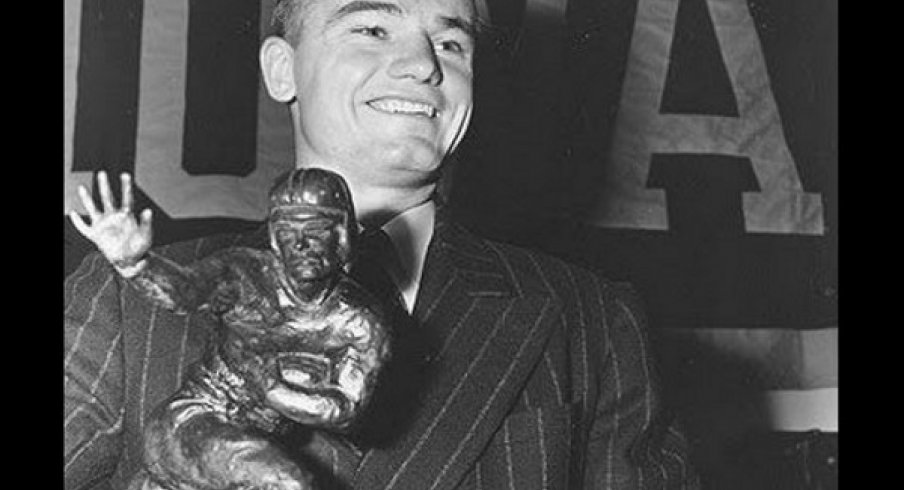 On this Memorial Day, we honor <a href="/HawkeyeFootball/">Hawkeye Football</a>'s 1939 Heisman winner Nile Kinnick. Many Heisman winners served their nation, but Kinnick was the only winner to die in service. A Navy pilot, he lost his life during an emergency landing while on a routine training flight in 1943.
