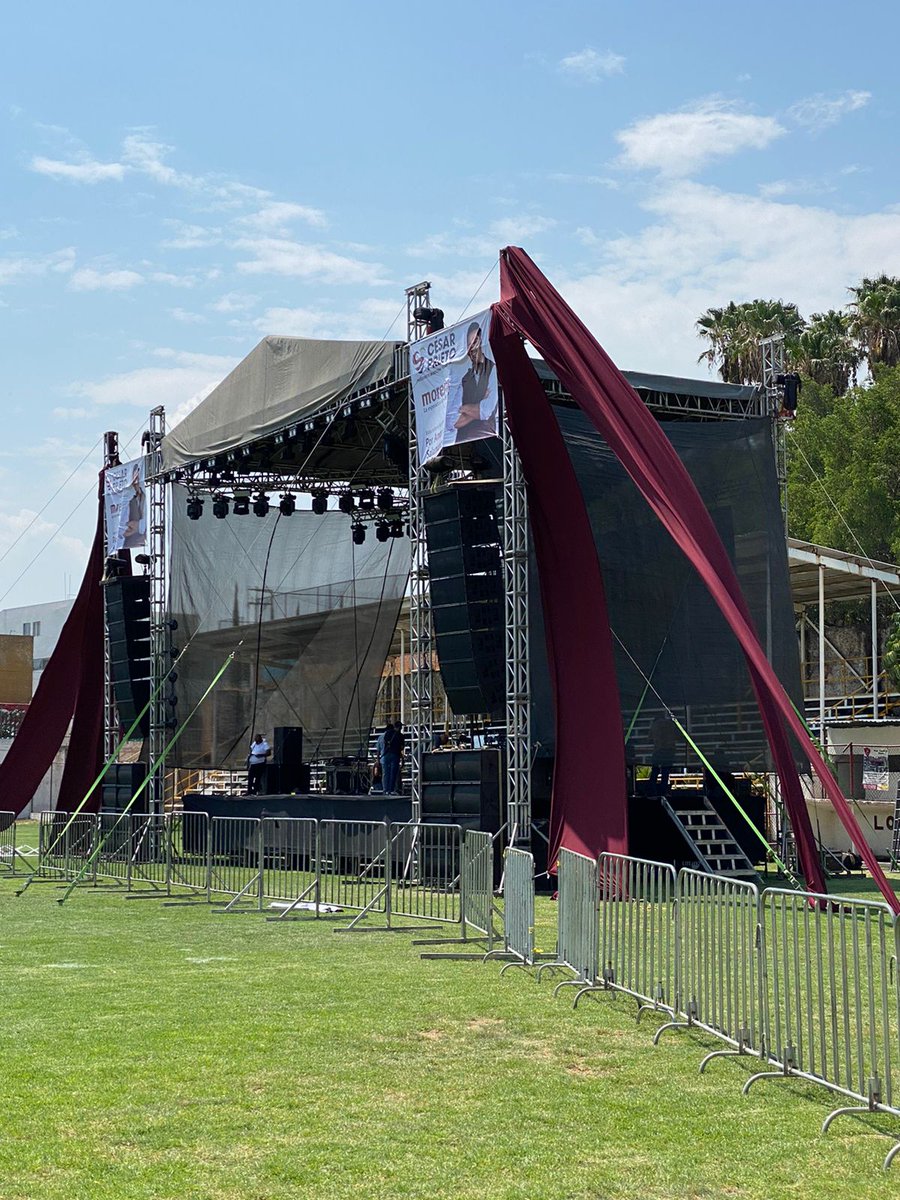 capetillop's tweet photo. GRAN CIERRE DE CAMPAÑA DEL LIC. CESAR PRIETO EN SALAMANCA, GRACIAS POR LA CONFIANZA DEPOSITADA EN CAPETILLO PRODUCCIONES, GRACIAS A LOS ACOSTA POR SER PARTE DE NUESTRO REGRESO A LO QUE MÁS AMAMOS 
#SOLOENCAPETILLOPRODUCCIONES https://t.co/zTP4ZsYzte
