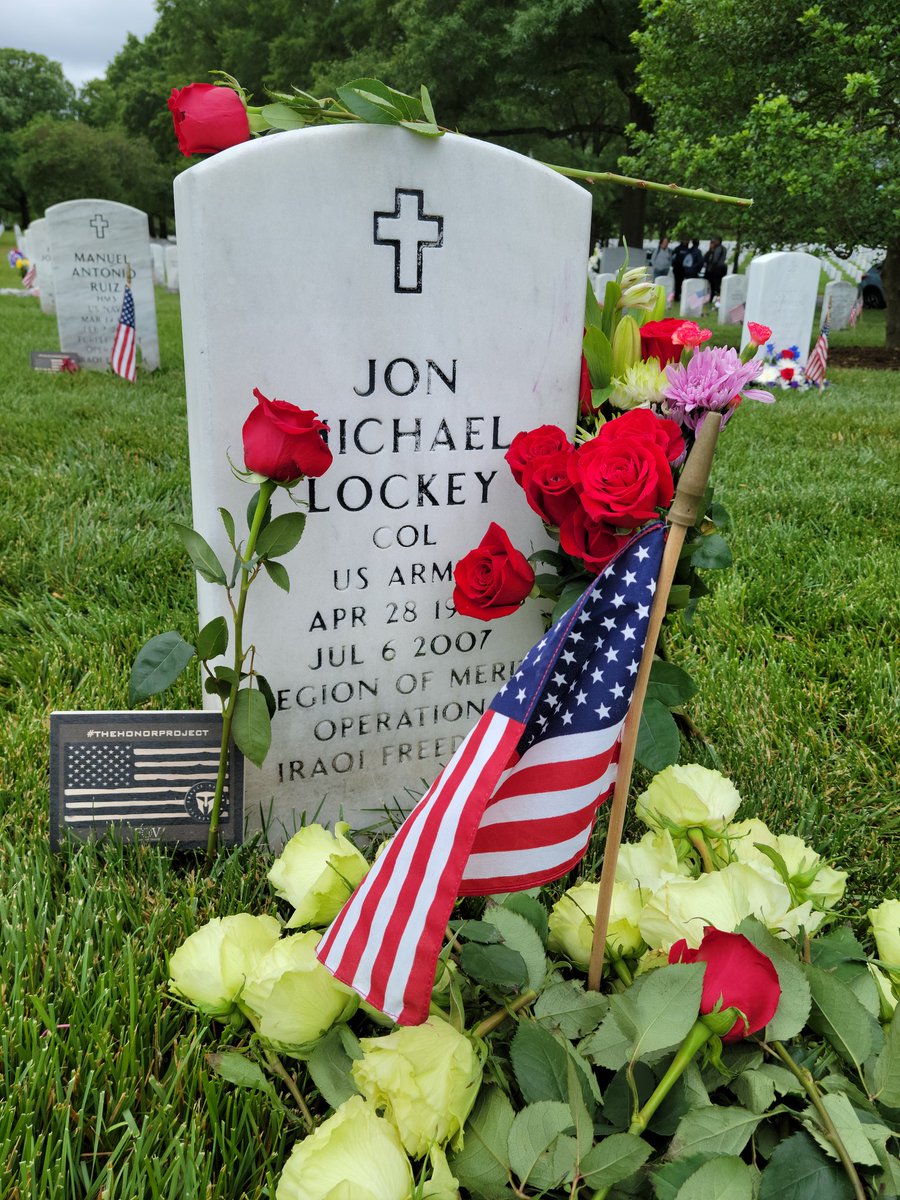 HeartOurTroops's tweet photo. Never forgotten. #TheHonorProject #MemorialDay2021
@TMFoundation

To learn more about #JonMichaelLockey please visit find a grave: https://t.co/sGG6K1kg5a https://t.co/f4FdQD4OaD