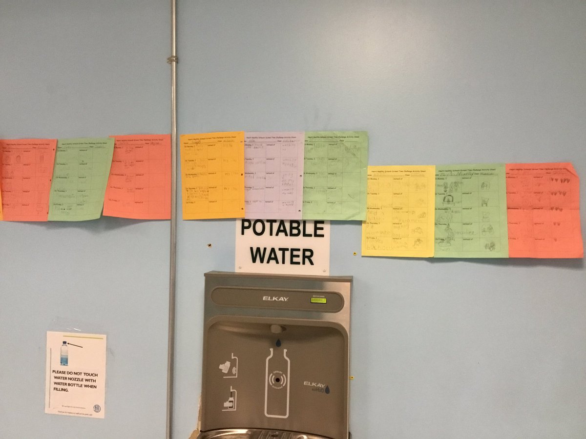 datl_ed's tweet image. Heart Healthy Challenge week#4 was to limit screen time. Students were asked to draw/write what they did instead of using a screen each day. We had great responses! We filled two bulletin boards! Thanks, families, for supporting this program! @HeartandStroke #hearthealthyschools