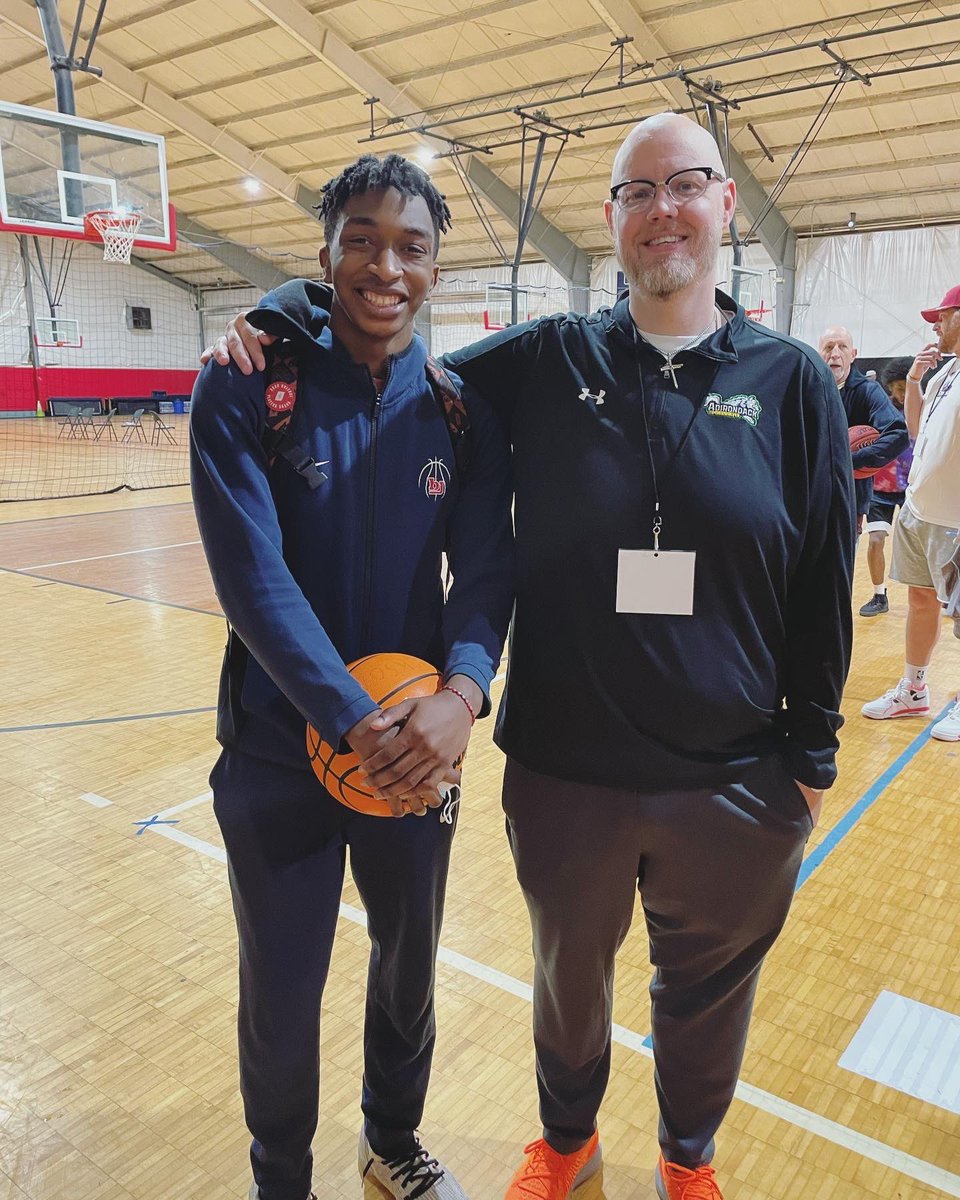 Had a great time at the  3rd annual #kennyandersonshowcase, Thank you @kennyandersonshowcase for blessing those and giving back, I am more than thankful for the opportunity to participate🙏🏾❤️ #DidWork #Backtothelab #Blessings