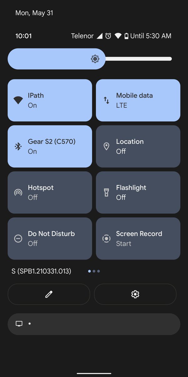 This is the worst UI redesign in the history of Android. Feels like I'm using a Xiaomi phone (no offense to Xiaomi users :P) #android12 #teampixel <a href="/madebygoogle/">Made by Google</a>