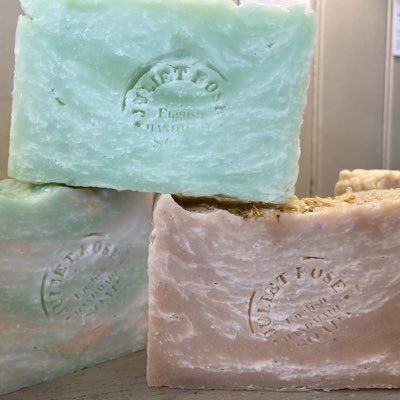 JulietRoseSoaps's tweet photo. #NewProfilePic https://t.co/utzsVwfaYH