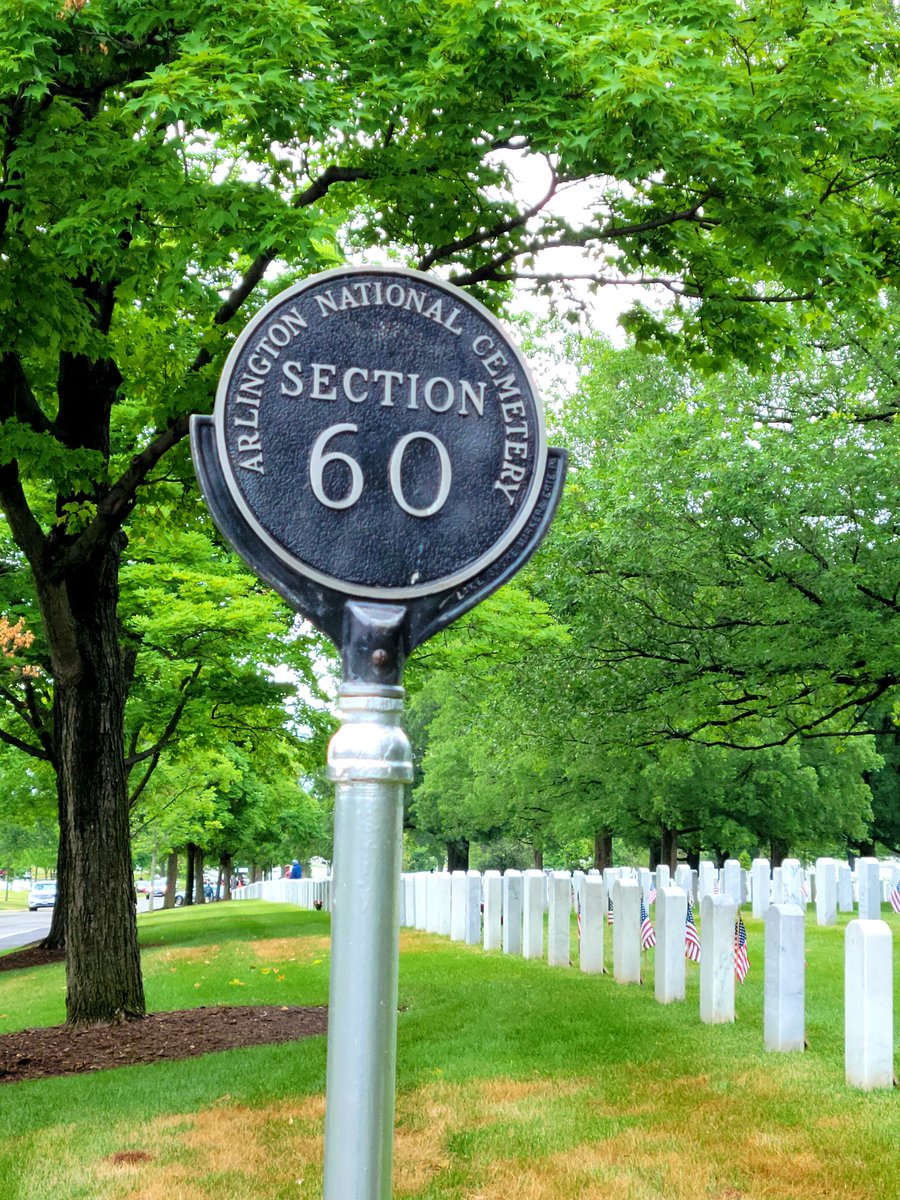 HeartOurTroops's tweet photo. It is my honor to place Flags of Valor, take pics &amp; share 99 of our fallen heroes in remembrance from Section 60 in @ArlingtonNatl Thank you @TMFoundation I look forward to more volunteer opportunities. #TheHonorProject #MemorialDay https://t.co/vubLYAhC2n