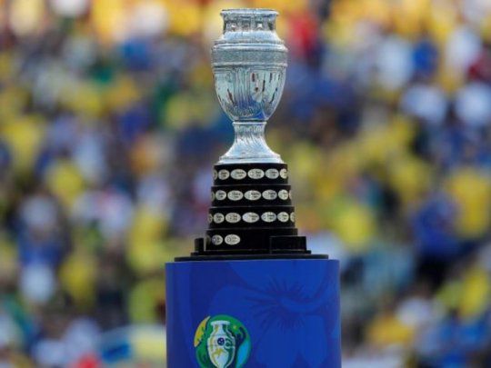 radiosramallo's tweet photo. La Copa América se jugará en Brasil
https://t.co/8LROX2rkSx

#Deportes #argentina #brasil #copaamerica #futbol #home #messi #sede #RamalloInforma https://t.co/jGYyrYFy7E