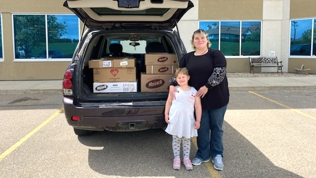 NossackFG's tweet photo. CONGRATULATIONS to April Corbet + family, winners of the @RDCSA + @NossackFG $2,000 Meat Raffle. They are all set for Summer BBQs with this win!  Enjoy 🌭 🥓 🥩

#localbusiness #supportlocal #localsupportinglocal #soccer #winner #raffle #summer #bbq #meat https://t.co/IqqWmv2aoG