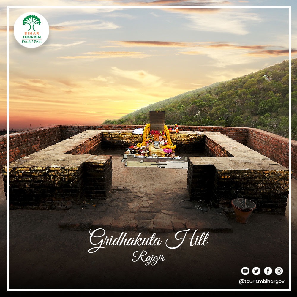TourismBiharGov's tweet photo. Many inspiring sermons were given by Lord Buddha on this sacred &amp; historical mountain situated in #Rajgir. The spiritual &amp; natural symmetry of this place is a rejoice for excursion.
#BiharFromHome #BiharTourism #BlissfulBihar #gridhakutahill #DekhoApnaDesh #biharwiththrillophilia https://t.co/TLdRTFFfq1