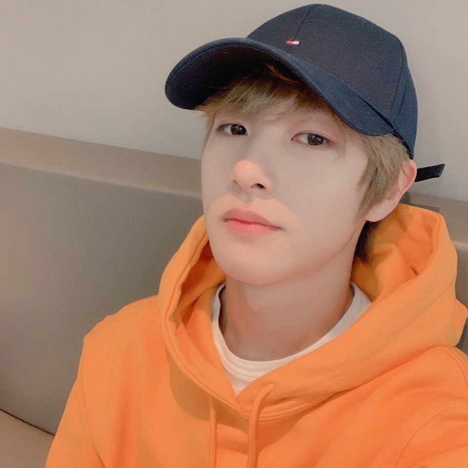 maluv_RJ's tweet photo. 런쥔이 셀카 모음🤳 https://t.co/fSsbcPHnFm