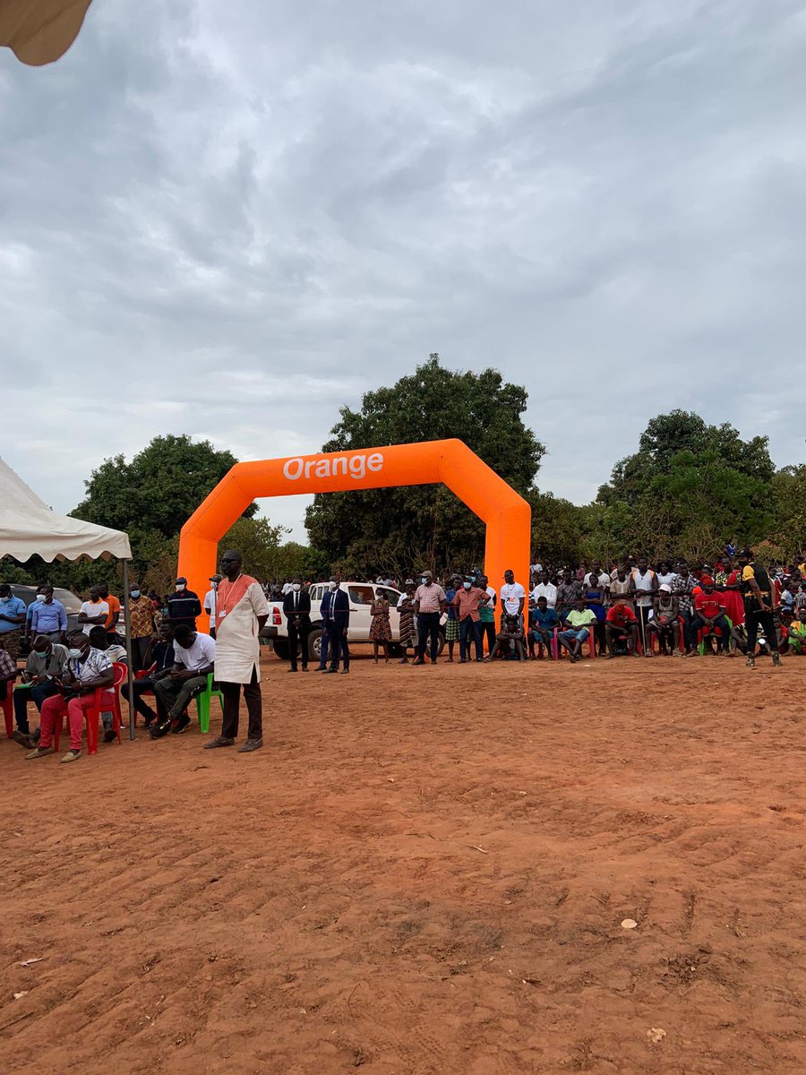Orange_Bissau's tweet photo. Inauguração do lançamento do vasto programa de extensão rural das novas antenas na Guinée-Bissau ! @GroupeSonatel @orangeafrica #orangebissau

https://t.co/tNsodk8GqB https://t.co/MpCAC9Irg6