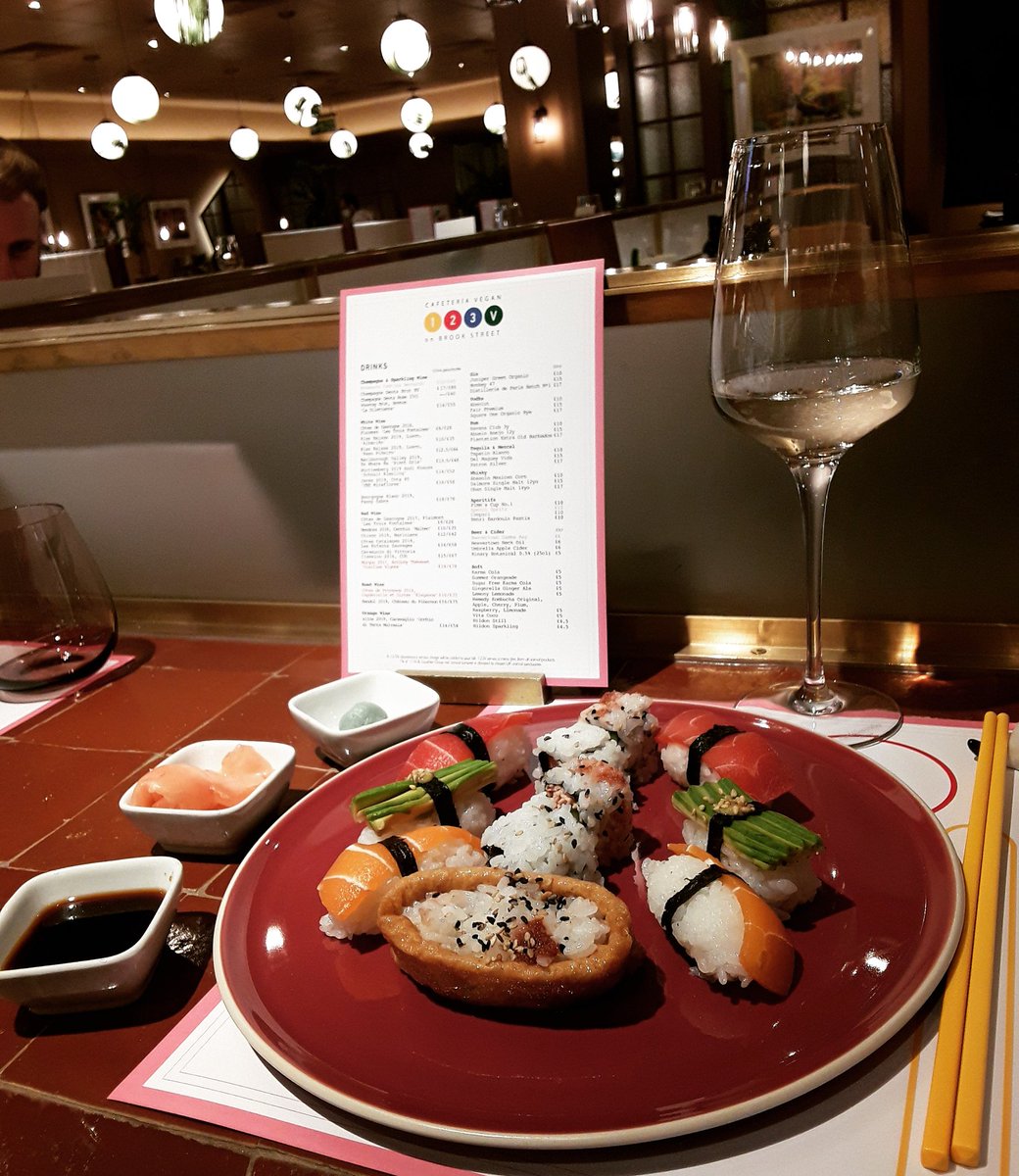 The perfect #Vegan #Lunch thanks to <a href="/GauthierSoho/">Alexis Gauthier</a> &amp; <a href="/123vegan_w1/">123V_W1</a> at #Sushi counter in basement of <a href="/FenwickStores/">Fenwick</a> on <a href="/BondStShopper/">Bond Street</a>. V. Tuna, V. Salmon, Avocado #Nigiri, V. Salmon &amp; Cailfornia #Maki with glass of @Tedorigawa #SilverMountain #Sake. Heaven #LetsGuide #UniquelyLondon