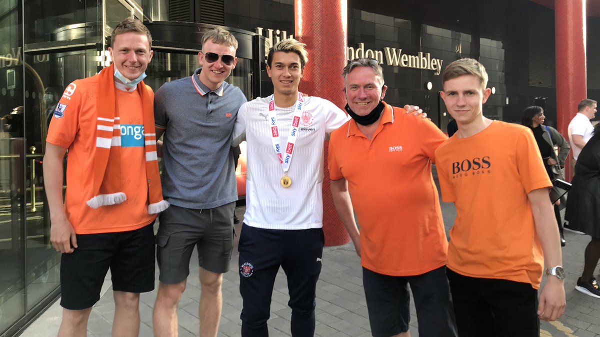 SammyFid's tweet photo. #SuperKennyDougall 🧡

#UTMP 🍊 | #EFLPlayOffs https://t.co/8Xd2HZdDUd