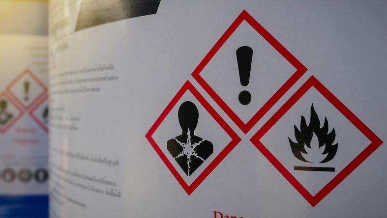 ECHA publieke consultatie voor de ontwikkeling van een grenswaarde voor 1,4 dioxaan en isopreen bit.ly/34ESq5v <a href="/EU_ECHA/">European Chemicals Agency - ECHA 🇪🇺</a> @InspectieSZW <a href="/SER_NL/">Sociaal-Economische Raad (SER)</a> <a href="/rivm/">RIVM</a> #veiligwerken #gevaarlijkestoffen