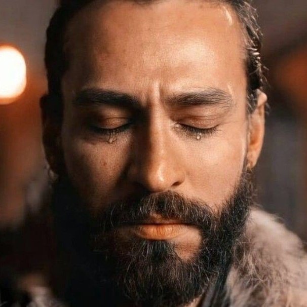 sitorellaa's tweet photo. birisinde hırs birisinde acı var gözlerinde oynamadın yaşattın ekin koç

SonKez UyanışSelçuklu https://t.co/Df06YPYeDy