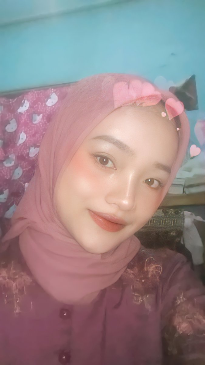 iwmwut's tweet photo. biasalah gabutnya cewek suka random wkwk https://t.co/pRWhRHJvtg