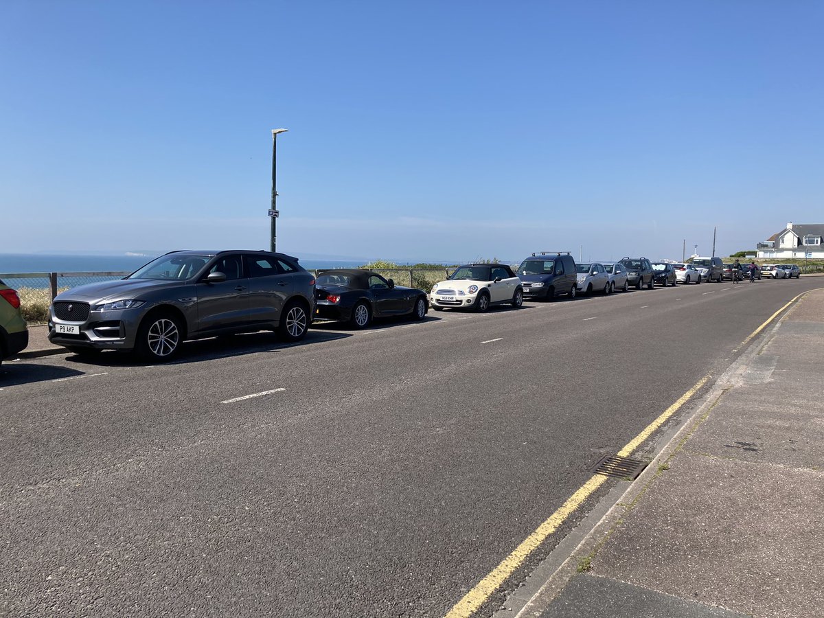 jocrutcher's tweet photo. @SouthbourneCar @BCPCouncil All parking spaces have been in constant use for the past 3 days on the overcliff and in the car park. How can this car park be classed as unnecessary? If it gets built on where will all these people park? https://t.co/SacAOT5xG9