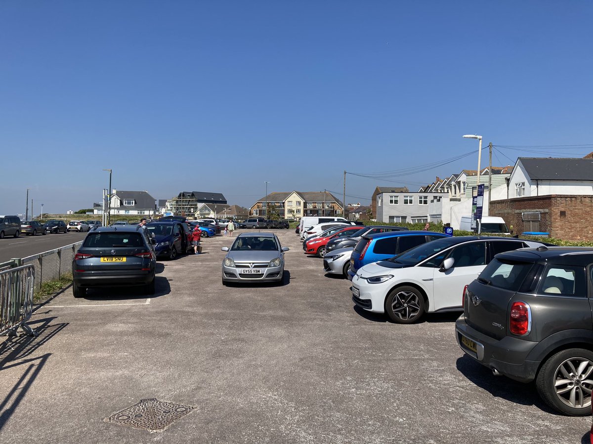 jocrutcher's tweet photo. @SouthbourneCar @BCPCouncil All parking spaces have been in constant use for the past 3 days on the overcliff and in the car park. How can this car park be classed as unnecessary? If it gets built on where will all these people park? https://t.co/SacAOT5xG9