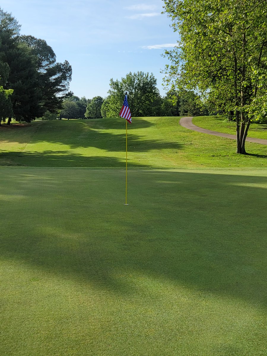 bmill_24's tweet photo. Happy Memorial day! The guys have absolutely killed it this spring. It will be an exciting summer here at HCC! https://t.co/Vaj07UVsQL