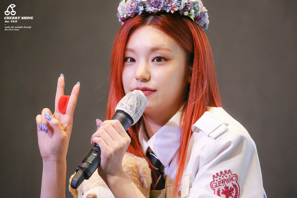 Yeji_Fan's tweet photo. 210530 팬싸 예지 HQ
È troppo bello~ㅋㅋㅋㅠㅠㅠ 🤌🤌
#ITZY #있지 #YEJI #예지 
@ITZYofficial https://t.co/aDdUBkyber