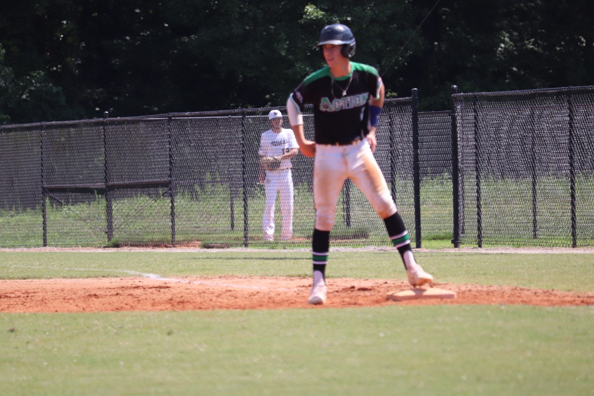 Welcome !!!!
Oscar Hernandez
6’1” 185lbs
Hometown: Pflugerville, Tx
B/T R/R
Currently at Temple Junior College 
Primary position: Catcher 
Secondary position: 1B