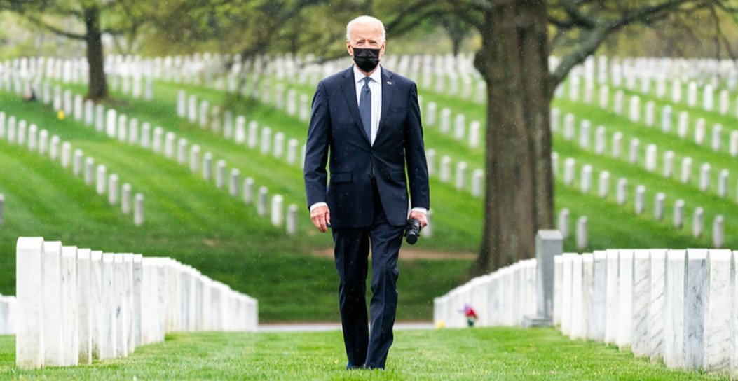 JakeLobin's tweet image. Biden is the first President in 40 years who's had a child serve in the military.

He gets it 🇺🇲

#MemorialDay #MemorialDay2021