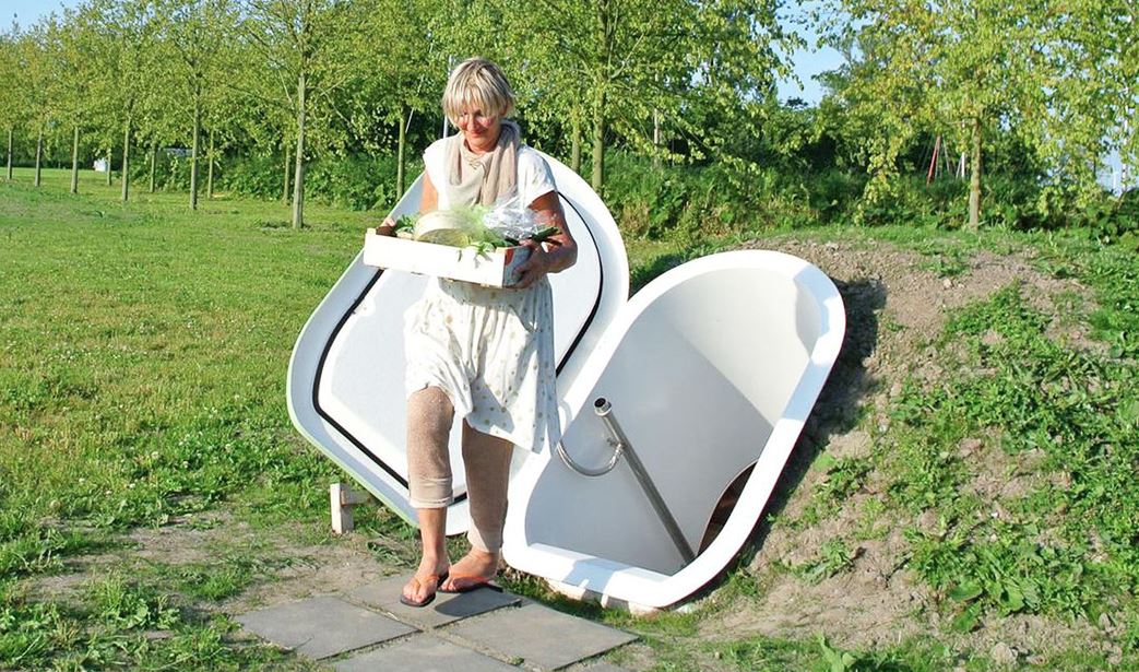 Barrie360's tweet photo. Sustainable underground fridge keeps food chilled naturally, no electricity needed...
#Groundfridge #SustainableRefrigerator #ColdCellar #YankoDesign
https://t.co/o7dohnI5vz https://t.co/QGZ0OSo4aR