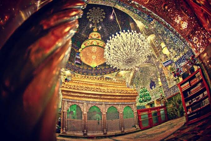 Ameerslwt's tweet photo. Bahist Le Ke Bahal Jaun
Ye Rawa To Nahi"
Ali (Slwt) Waala Hun
Koi Gira Pada To Nahi"
HAIDER PARAST❤
#ImamAli #haiderparast https://t.co/YtPGX8tAIq
