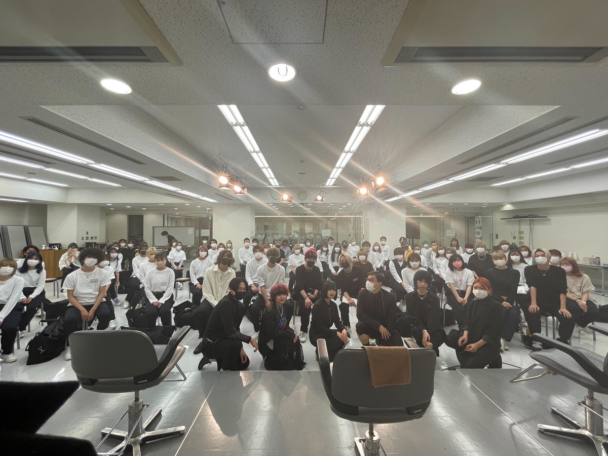 関西美容専門学校 関西美容専門学校