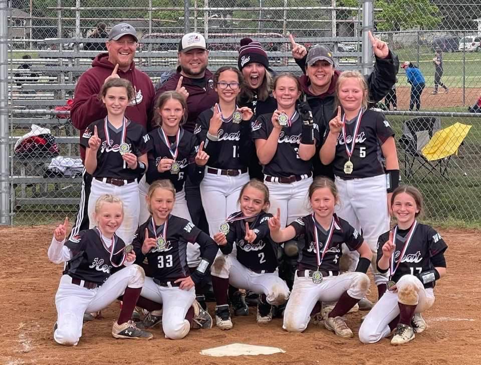 The 10U Heat (Thieman) team will need a bigger trophy case as they claimed another championship 🏆 in the Wahoo Memorial Weekend Tournament. “So proud of these girls” -Coach Thieman.  🔥🥎
Congratulations!!!