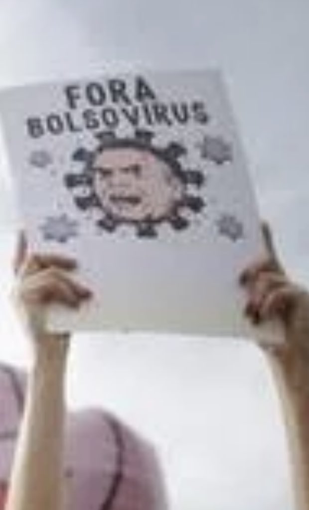 vinodkapri's tweet photo. दूसरी लहर में 

भारत में #Movid का क़हर था तो ब्राज़ील में #BolsoVirus https://t.co/dOw8Q9aL4I