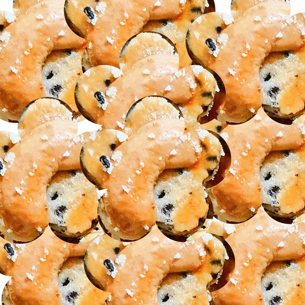 KINJUOFFICIAL's tweet photo. One bite 😋 not enough https://t.co/b1TsoSirYT
