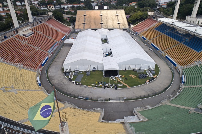 ElGlobalCL's tweet photo. La Copa América se fue de Argentina por asuntos sanitarios y ahora la Conmebol anuncia que se realizará en Brasil, el país más poderoso de Latinoamérica, que ya tuvo un mundial y los JJOO, los casos Covid-19 están al alza, pero como en EEUU, hay aforo para público en estadios 🏟️ https://t.co/rJluYaF6rr