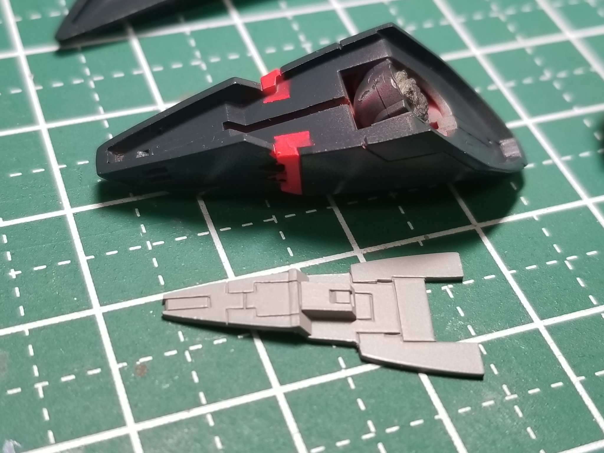 岬光彰 Rt Wanda Maru Ghl016のガイアガンダム 犬型形態の 頭 の裏側 サイドアーマーの裏側 はwaveさんのプラ板より製作しました Waveさんのプラ板は彫りやすい Amp 加工しやすいです T Co Kxlauwxzdv Twitter