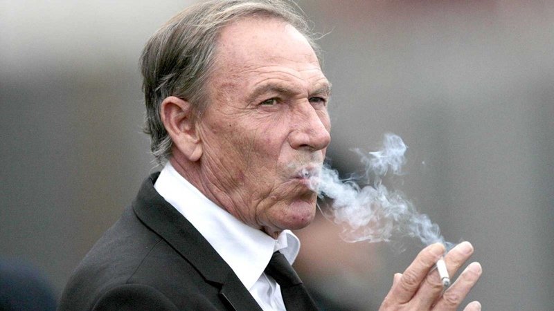 upperclass951's tweet photo. Ma non è che a forza di postare 🚬 arriva lui? #boemo https://t.co/pTbRJtoQnI