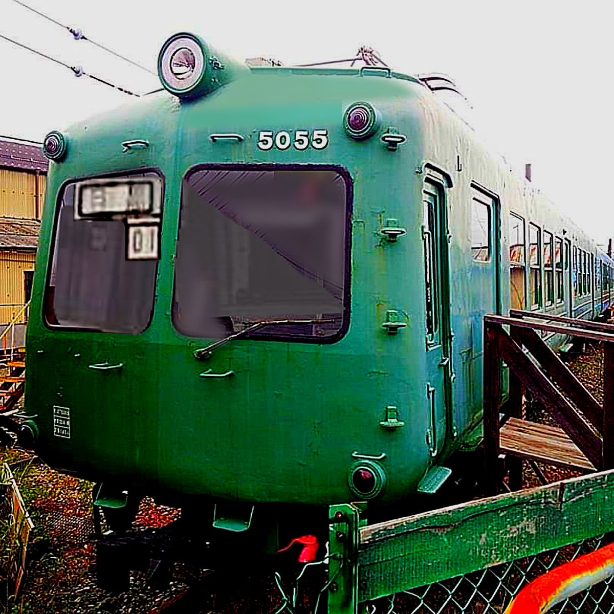 Moha512 Deha3452 على تويتر 渋谷駅ハチ公前に展示されていた青がえること東急初代5000系のトップナンバーのデハ5001に足回りを付けたもの アルピコ新村車庫にいた時の松本電鉄5000系モハ5005を東急時代のデハ5055の晩年にしたものです 東京急行電鉄 東急電鉄
