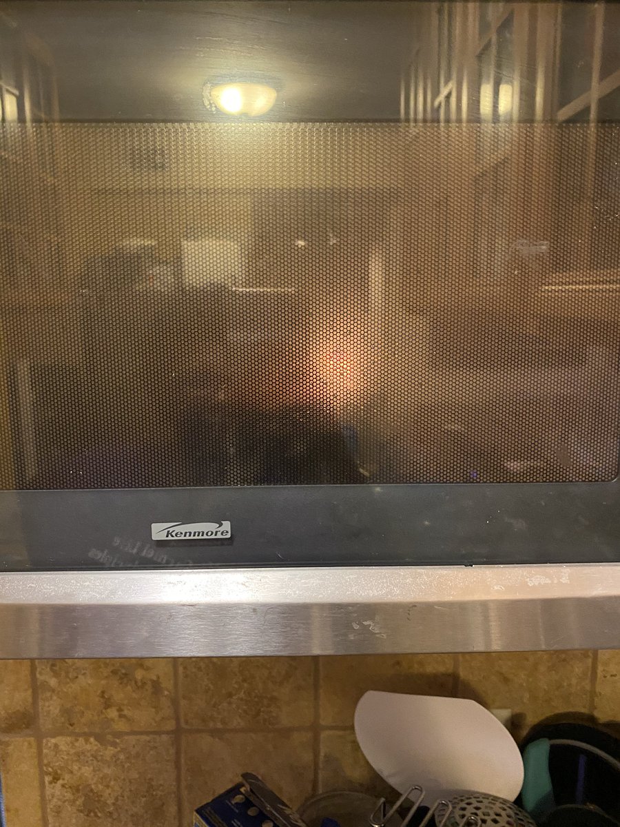 coretta_shane's tweet photo. @_MarieCallender @Eater Buyer beware! I followed directions exactly and my pot pie burnt up my microwave. The fire department said that the casing was aluminum. Marie Callender offered me a five dollar coupon! My daughter and I are OK. Too bad they will reimburse me for the microwave that they ruined https://t.co/NzQi46wL44