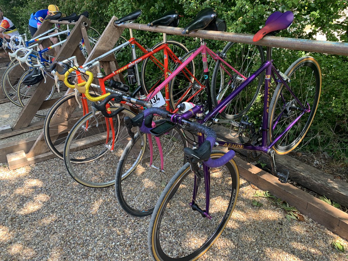 DesignSwann's tweet image. Looking at Retro bike bling this morning from the first Belvoir retro ride check out their Facebook page if you fancy coming along to the next one #belvoirretroride