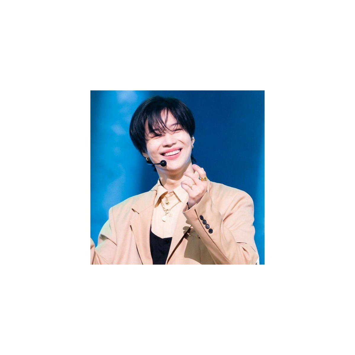 BOSSOFBITCHESS's tweet photo. ✫　✧  ˚      . 　* 　✷   ˚   ✫
  — postanto fotos, vídeos e textinhos pro taemin até ele voltar do alistamento militar 
 *　 ✫  　˚  　.　*　✷　˚  　. https://t.co/NHFG1ho3UR