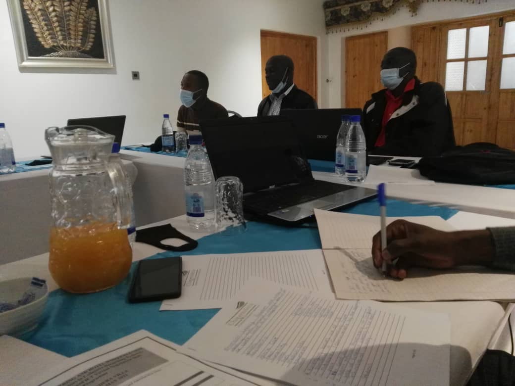Zchwu_Union's tweet photo. Capàcitating negotiators and shop stewards on Collective Bargaining, Financial literacy ICT and Virtual Negotiation Skills in adaptation with the new normal
@ledrizim 
@DecentWorkZim 
@IUFglobal https://t.co/Mr0nLIVE6j