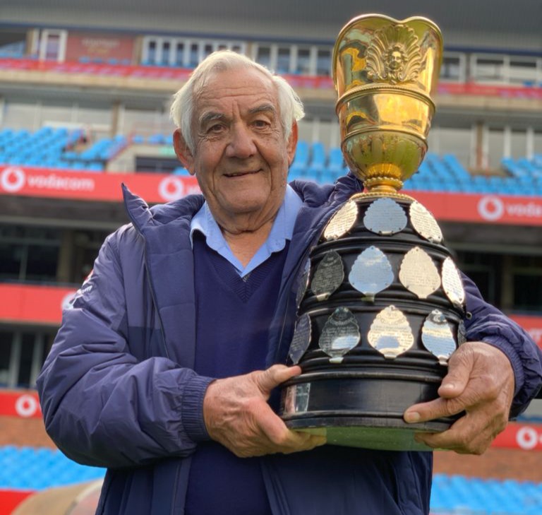 BBRU honours Blue Bulls' Frik du Preez by renaming the North Pavilion after the SA Rugby Player of the Century! 🐃🏉 ☆ #TrueToTheBlue #QuadChronicles